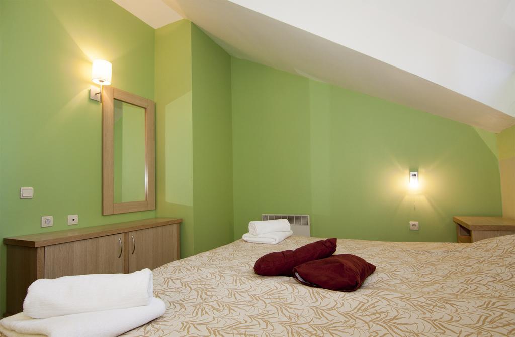 Апартаменти Малина Pamporovo Room photo