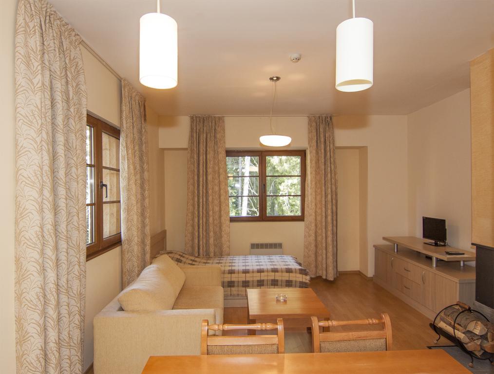 Апартаменти Малина Pamporovo Room photo